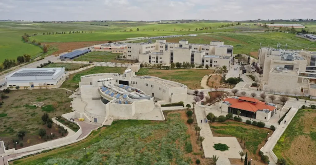 الجامعة الأمريكية في مادبا
