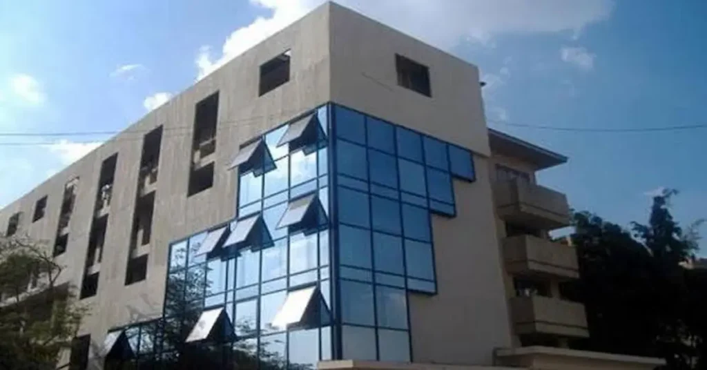 معهد طيبة العالي للهندسة بالمعادي