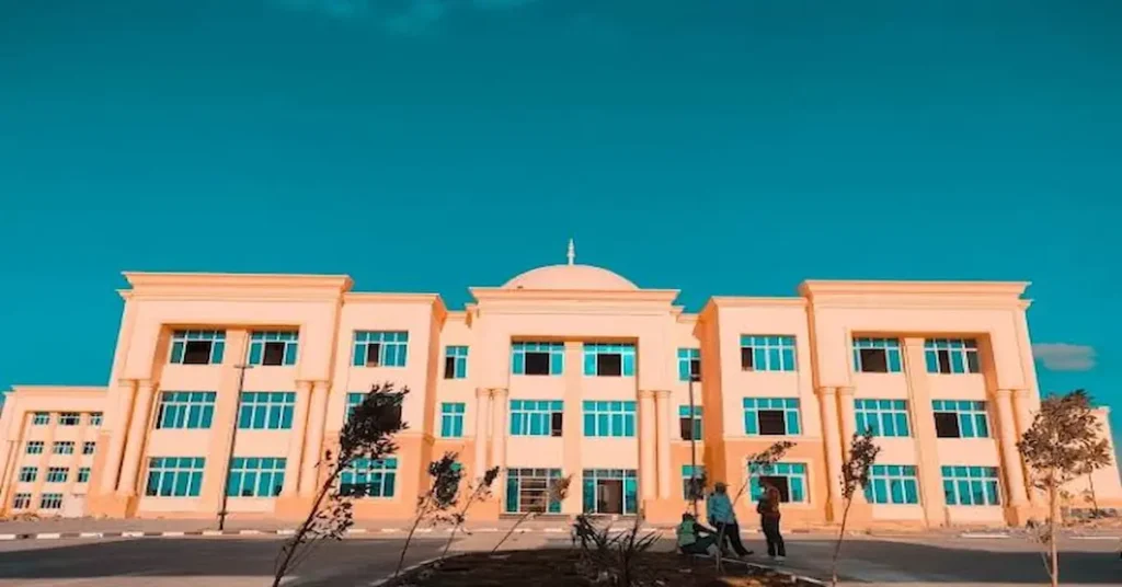 جامعة شرق بورسعيد الأهلية